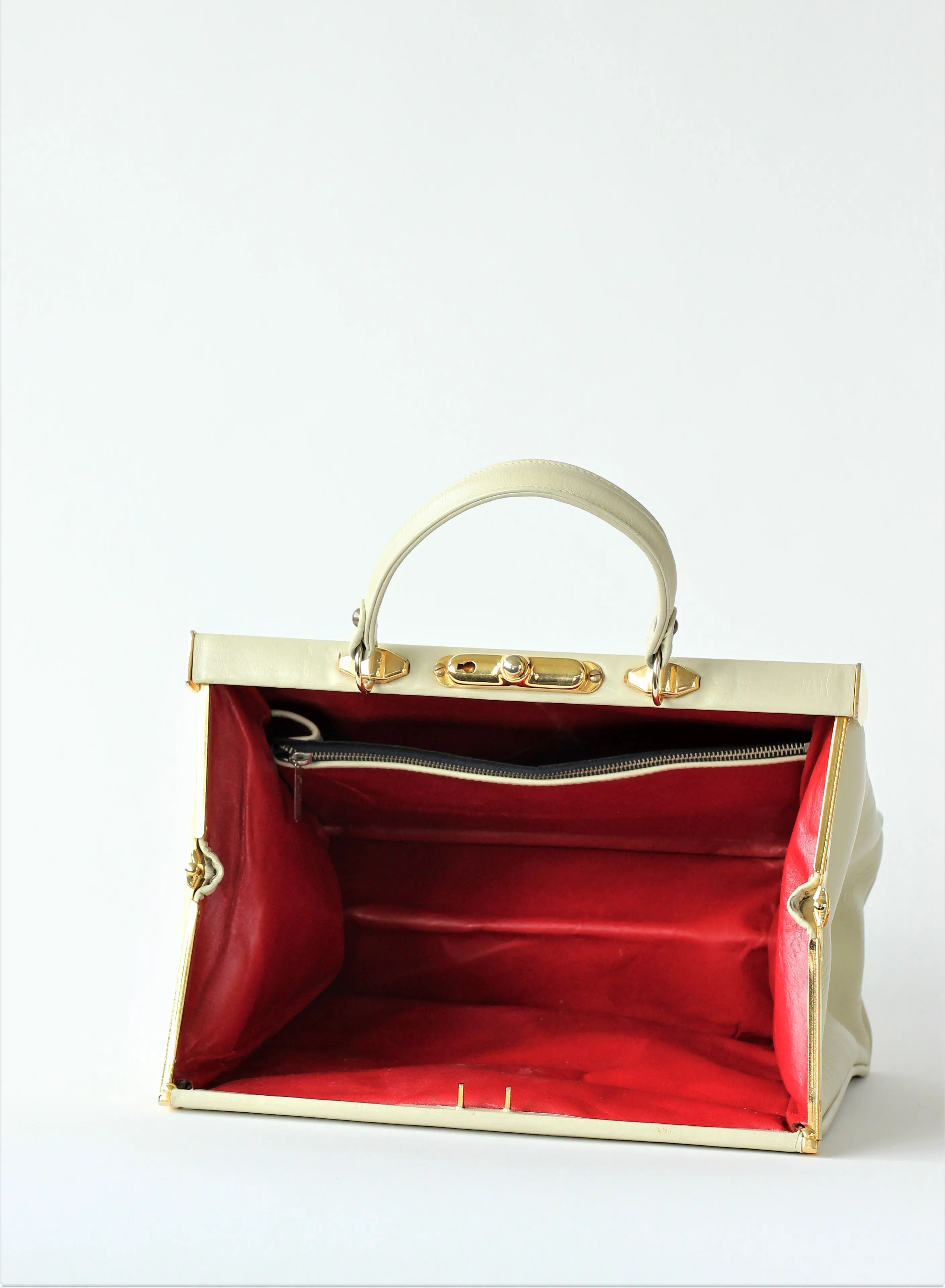 1950S 1960s Cream/White Leather Top Handle Bag with Red Linen/Danish Design