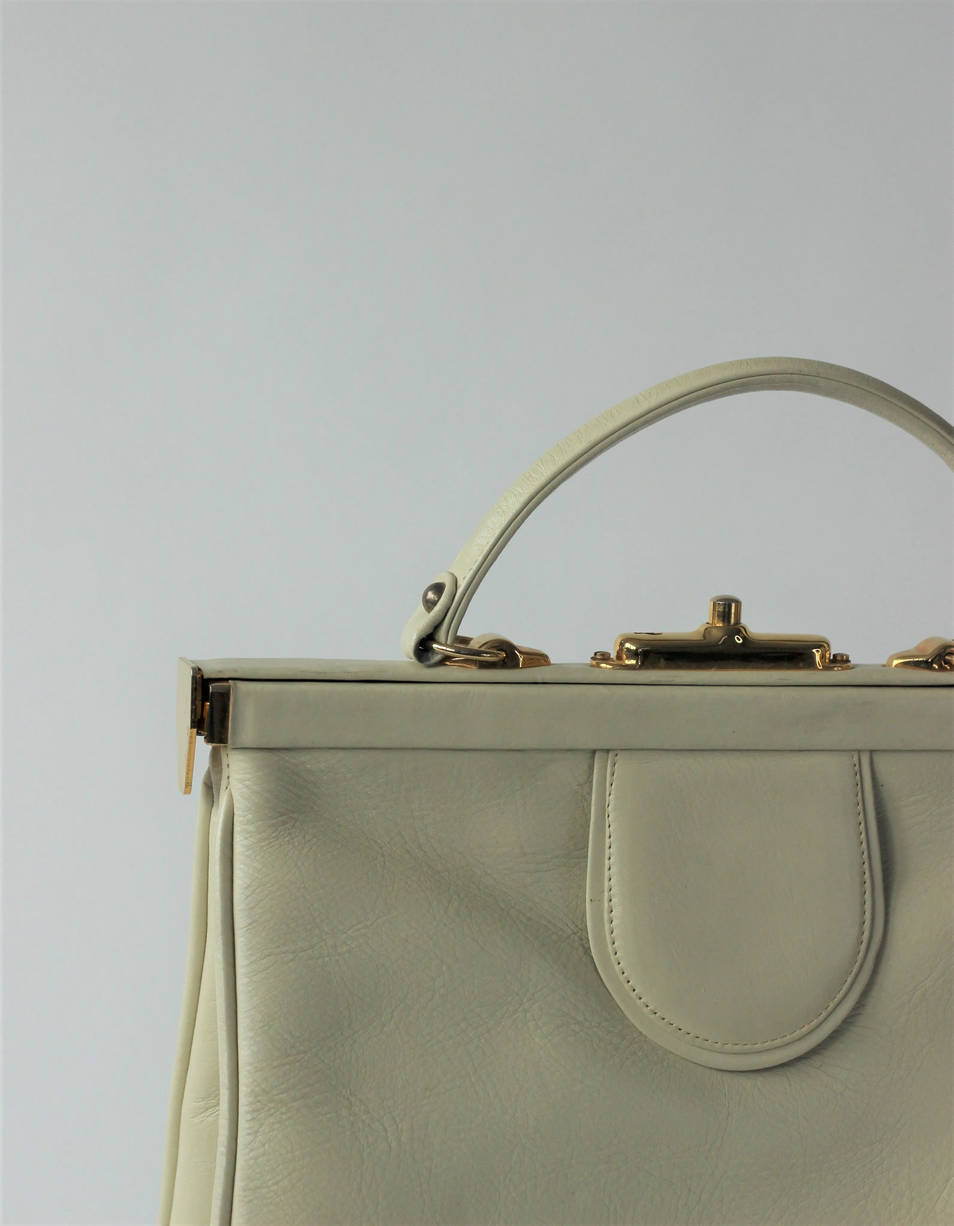 1950S 1960s Cream/White Leather Top Handle Bag with Red Linen/Danish Design