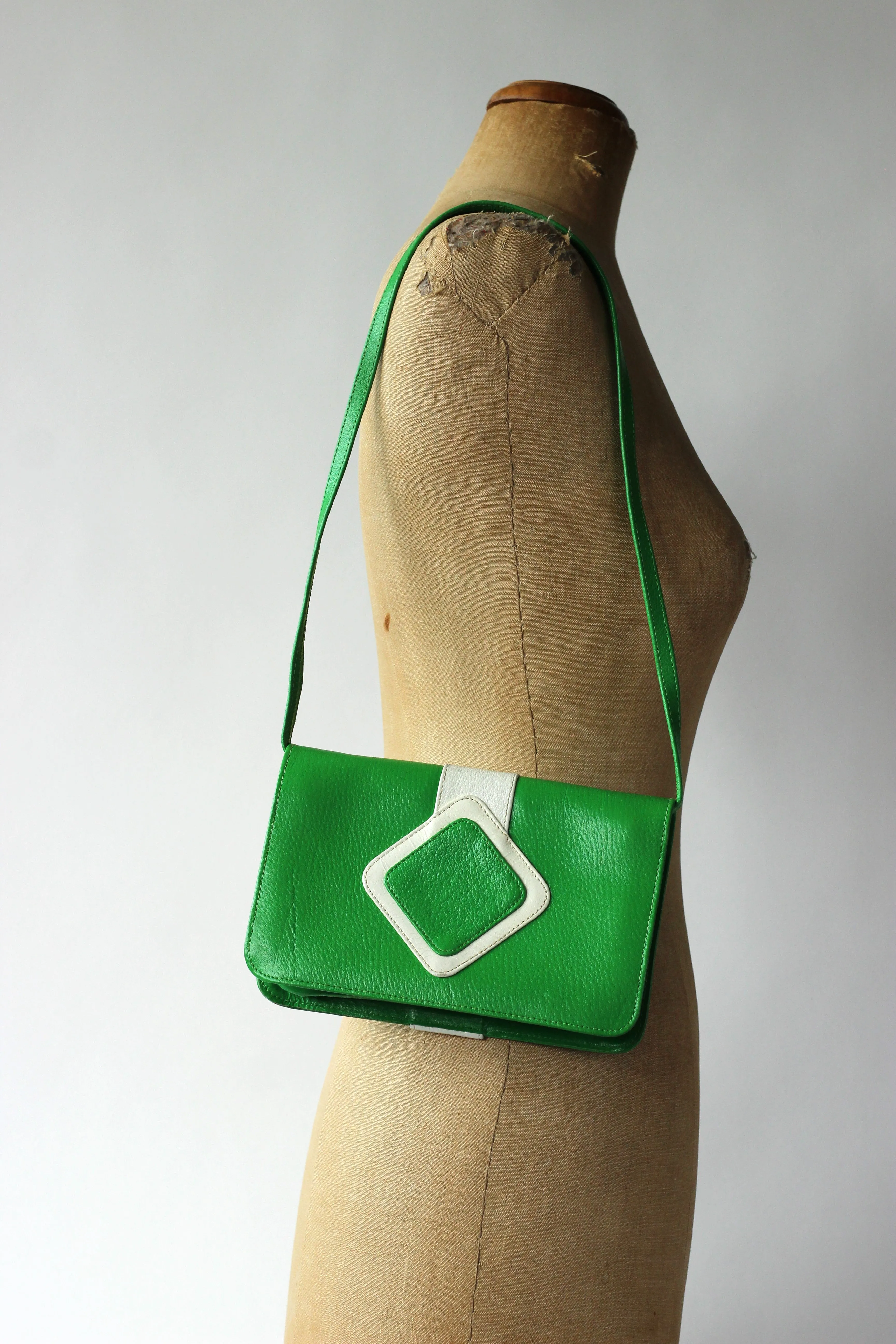 1960s 1970s Apple Green Shoulder Bag