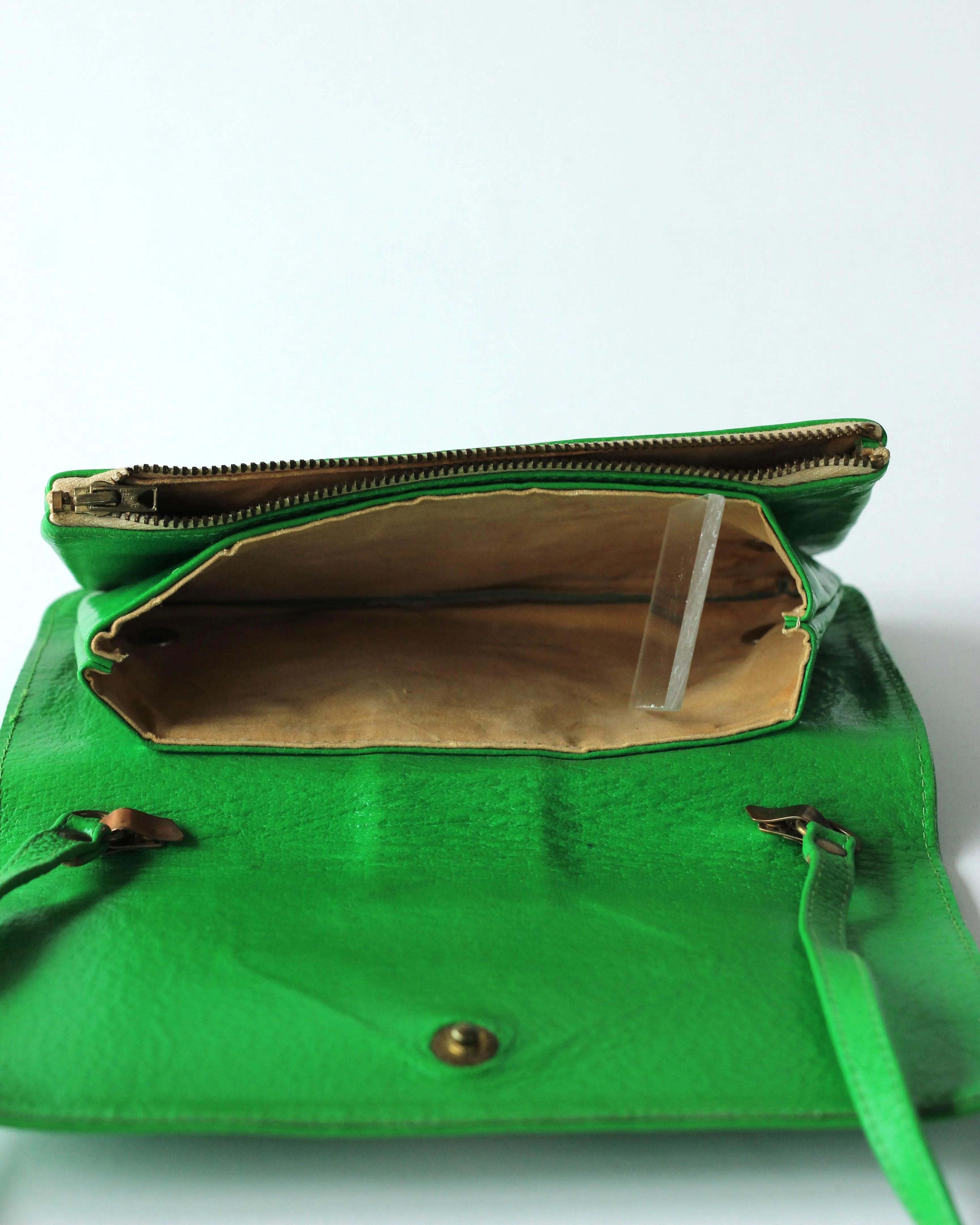 1960s 1970s Apple Green Shoulder Bag