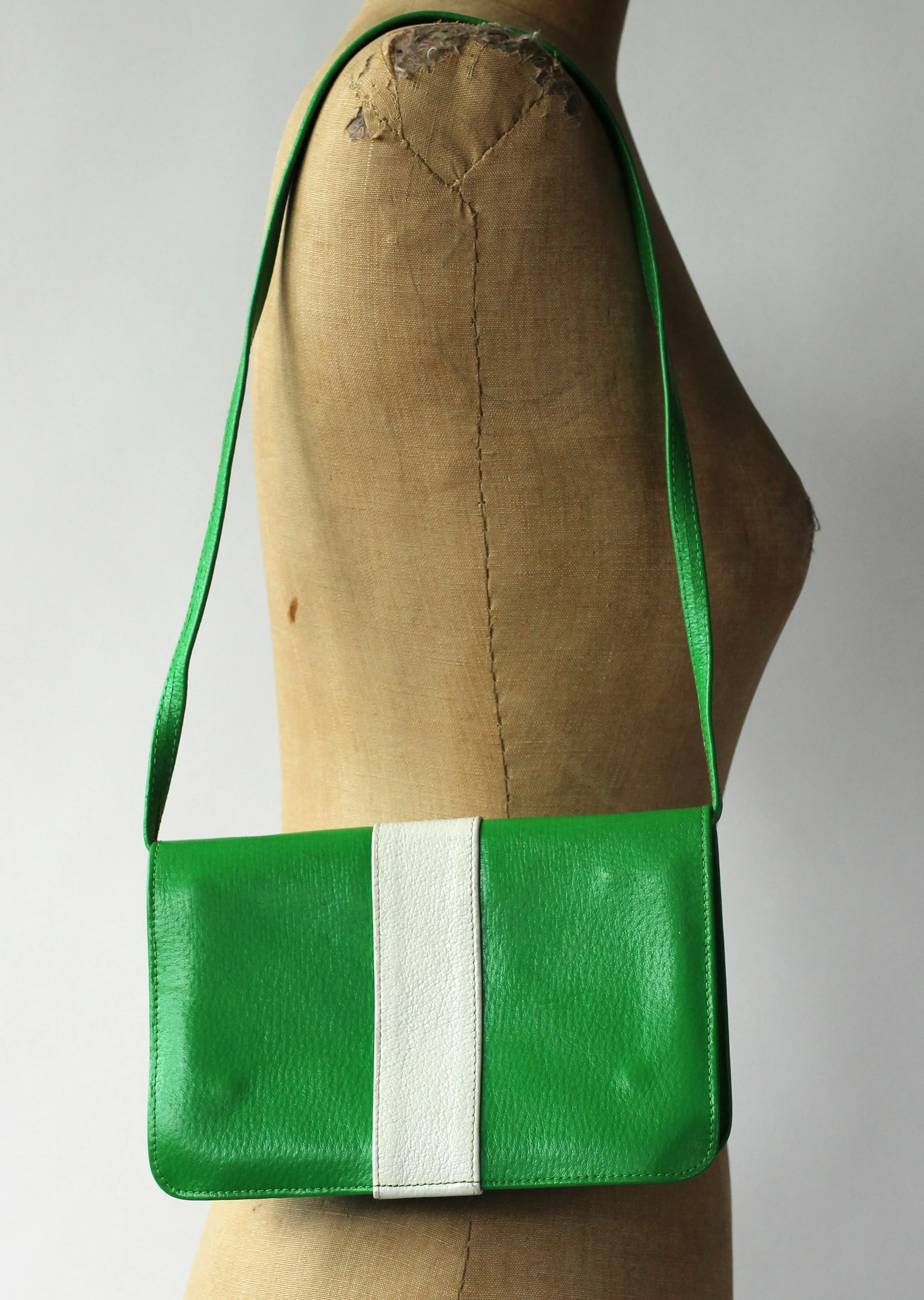1960s 1970s Apple Green Shoulder Bag