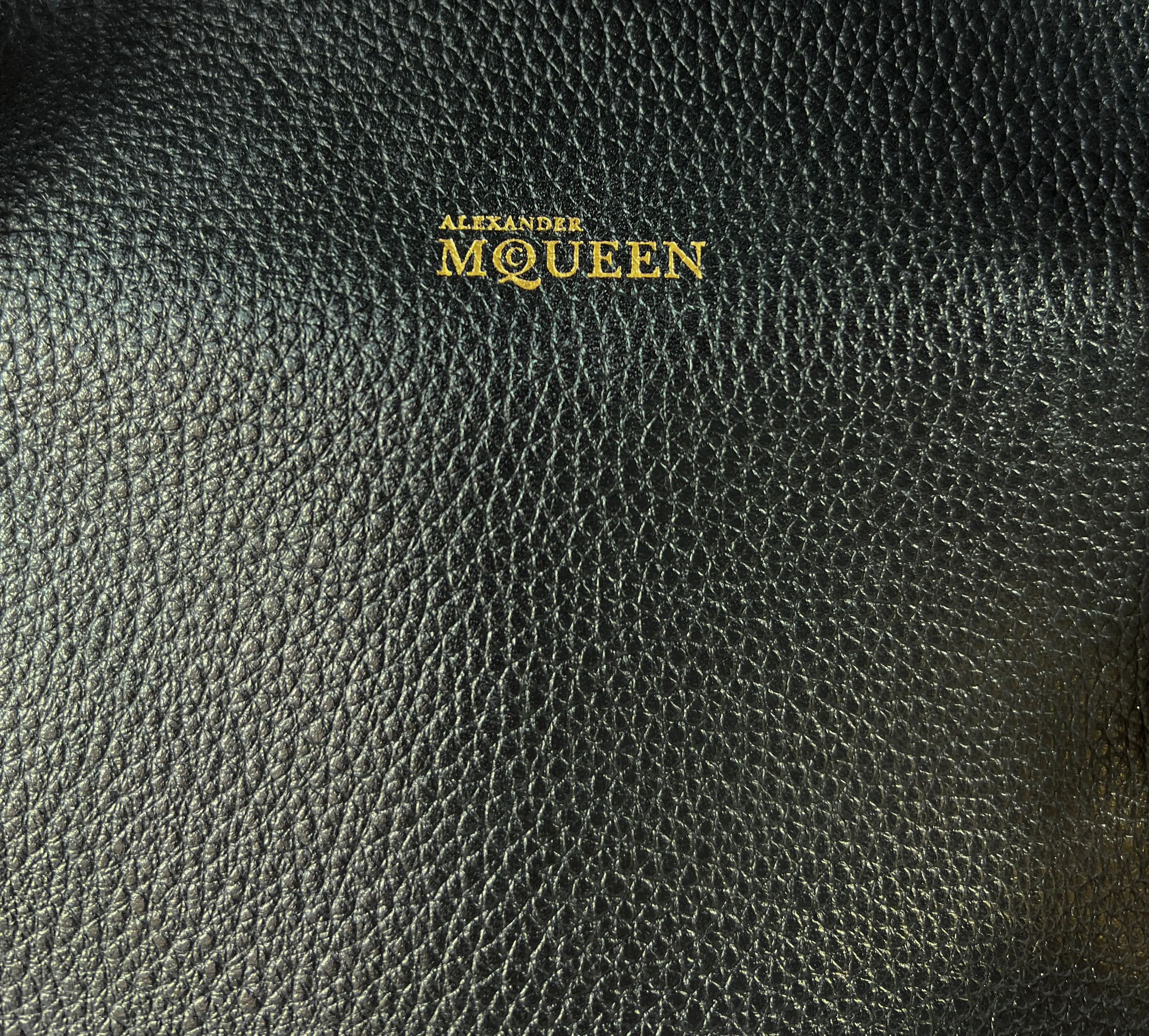 Alexander McQueen black leather Zippe tote