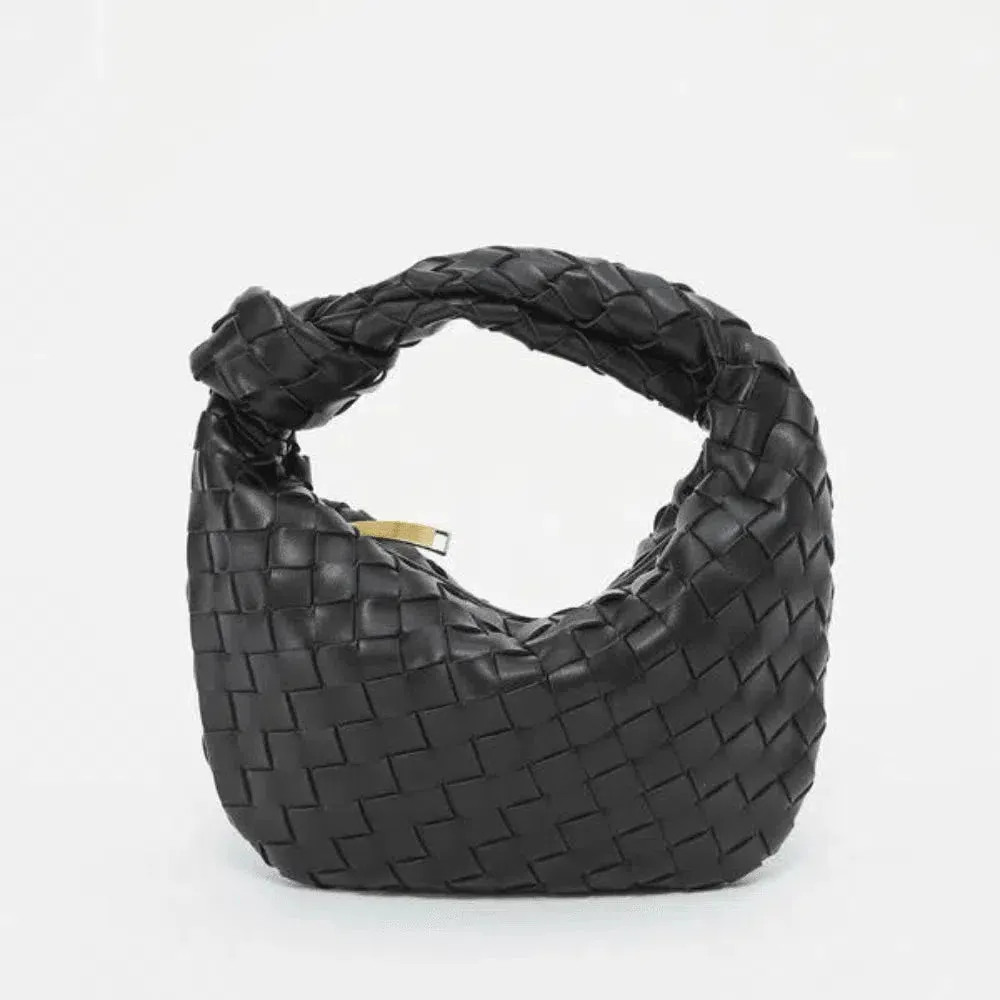 Amara – Sophisticated trendy design – Braided handbag