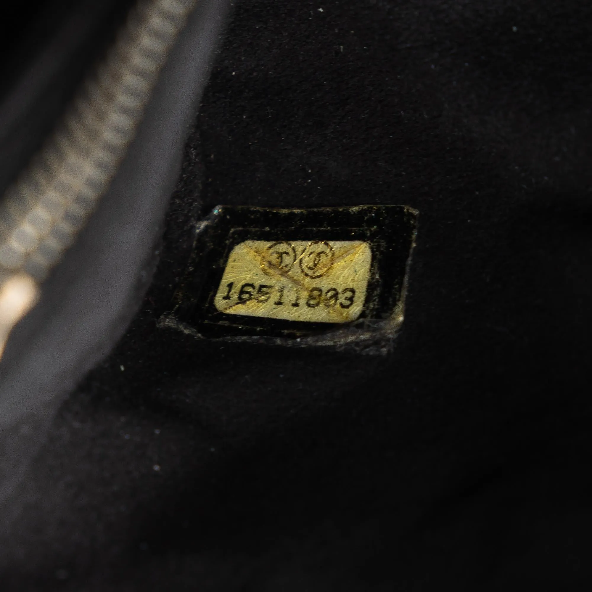 Chanel CC Phone Pouch (SHG-JBlF5K)
