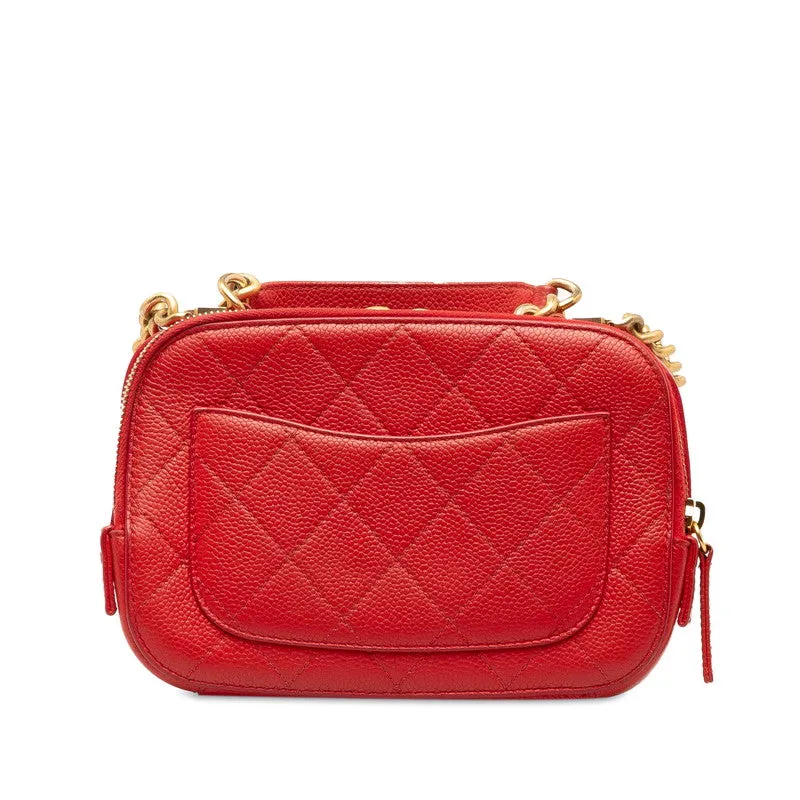 Chanel CC Quilted Caviar Camera Bag Leather Crossbody Bag in Good condition