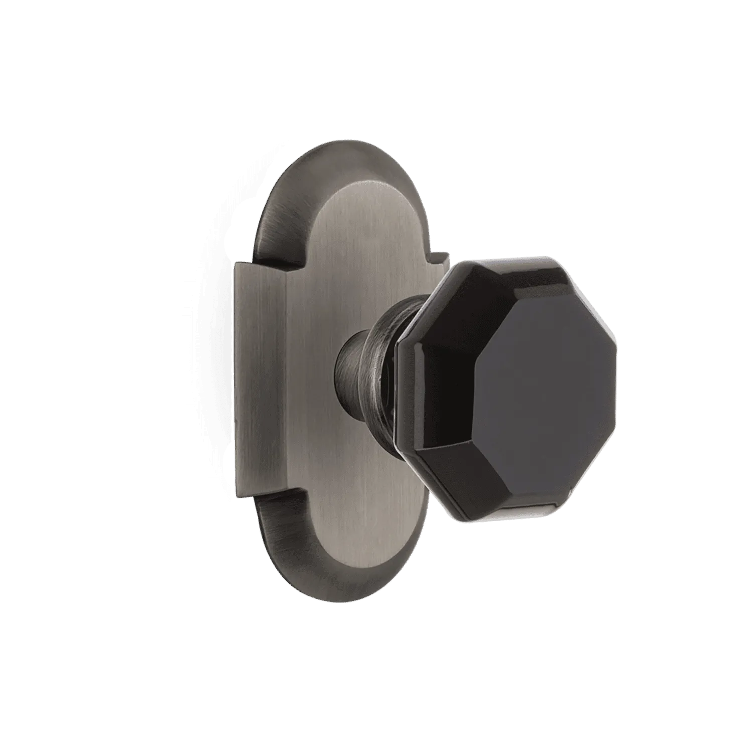 Cottage Short Plate with Black Waldorf Knob in Antique Pewter
