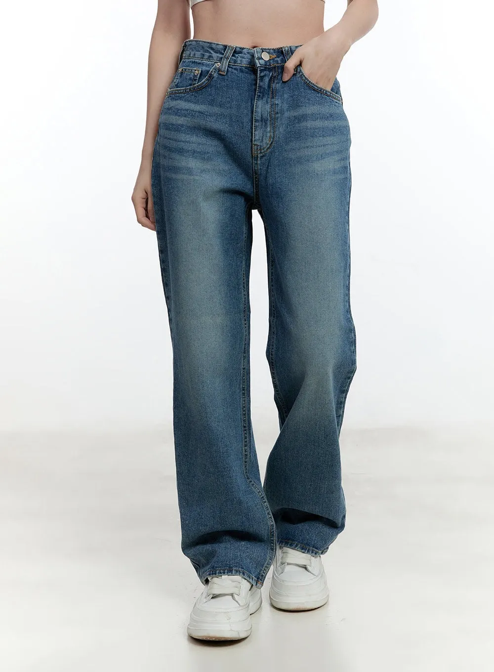 Diane Washed Wide-Leg Jeans CM521