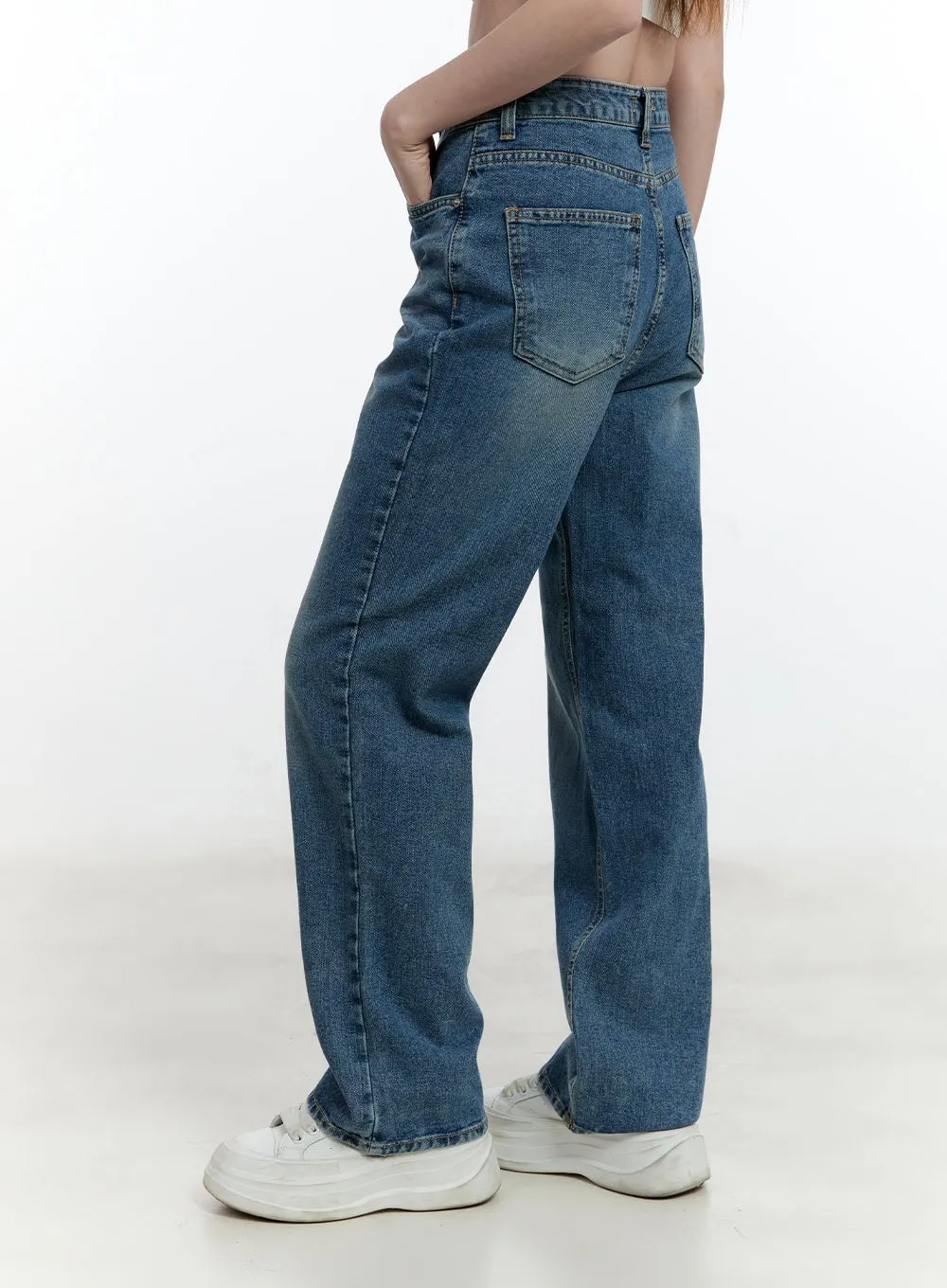 Diane Washed Wide-Leg Jeans CM521