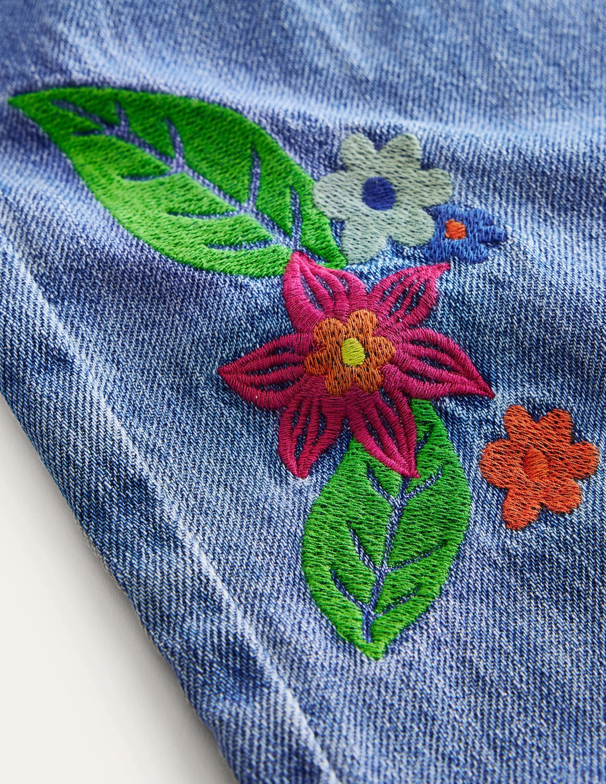 Embroidered Barrel Leg Jeans-Light Wash Embroidered Denim
