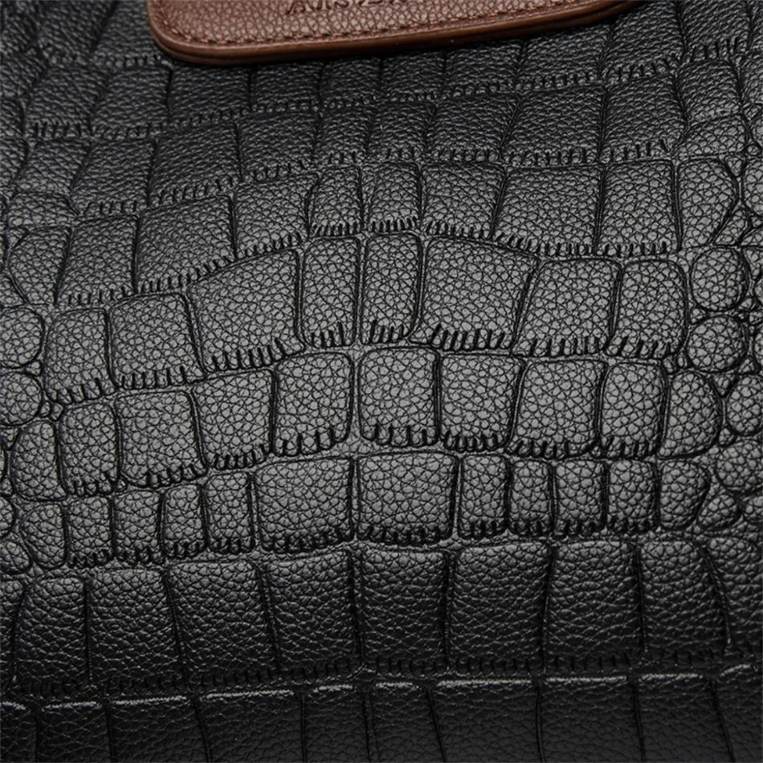 Emerald Allure - Triple-Layered Alligator Texture Tote