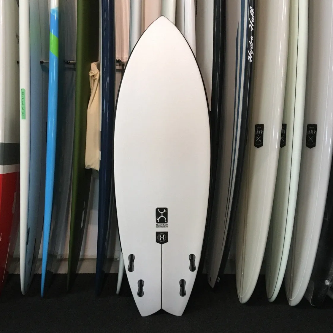 Machado Seaside 5'7 - Helium Black - Futures