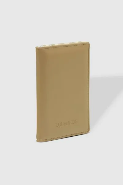 PEPPER PASSPORT HOLDER CAMEL
