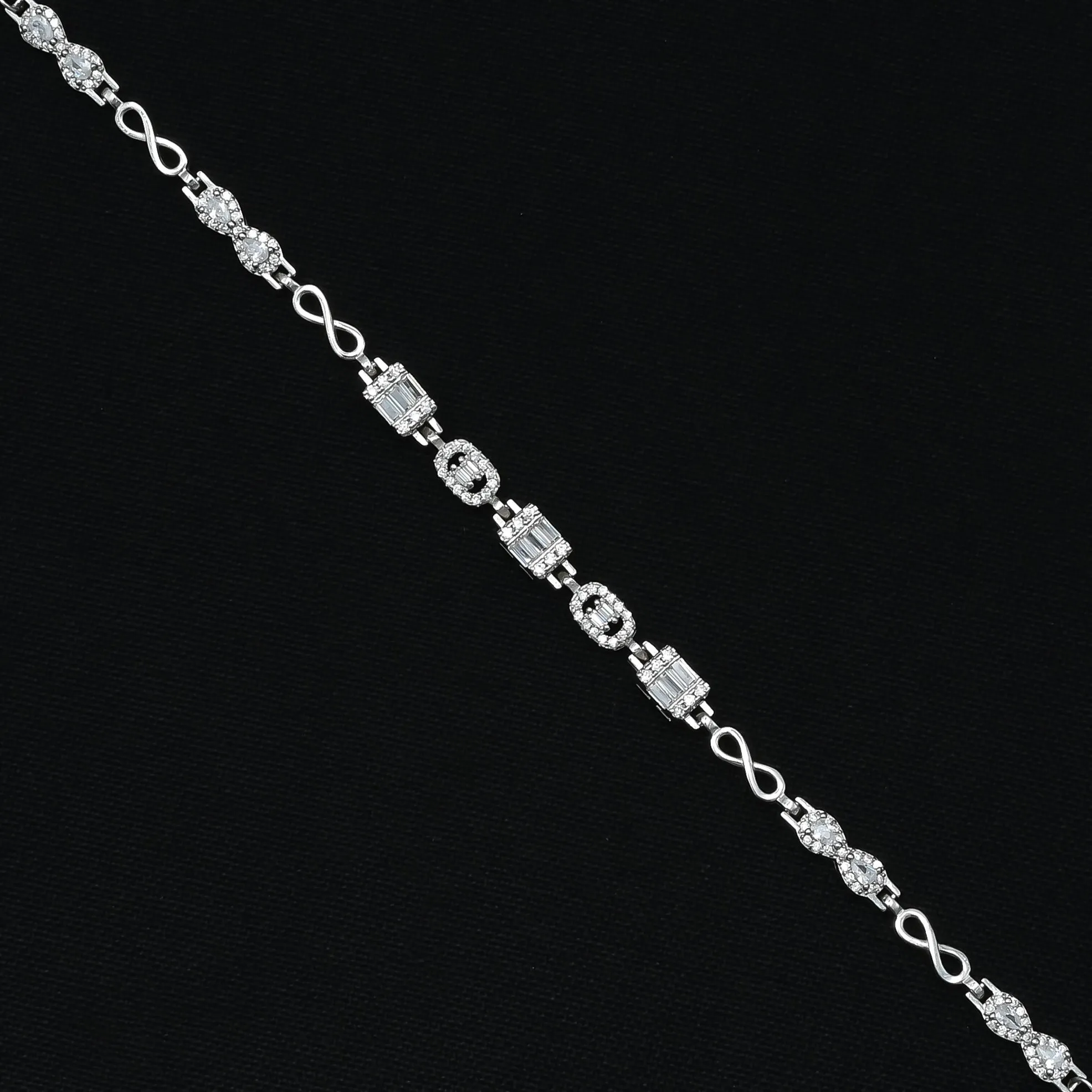 Sterling Silver Luxurious Rounded Gems Bracelet
