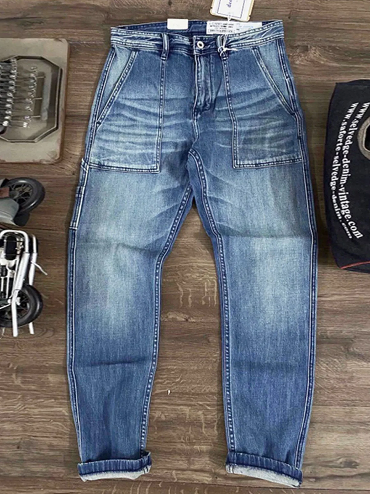 Stylish Patch Pockets Washed Jeans