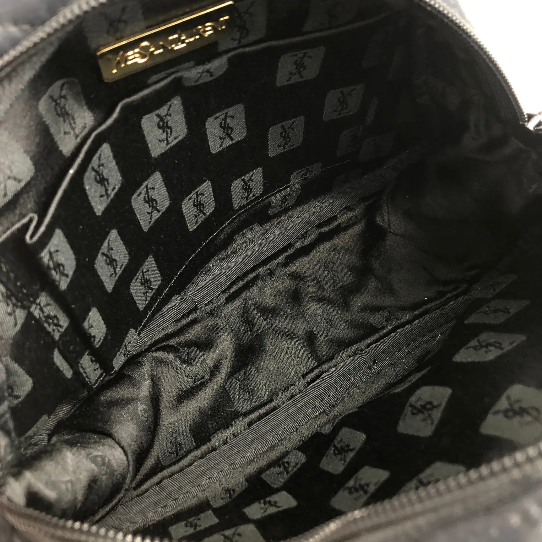 Yves Saint Laurent YSL Logo Handbag Navy Vintage 5e5iya